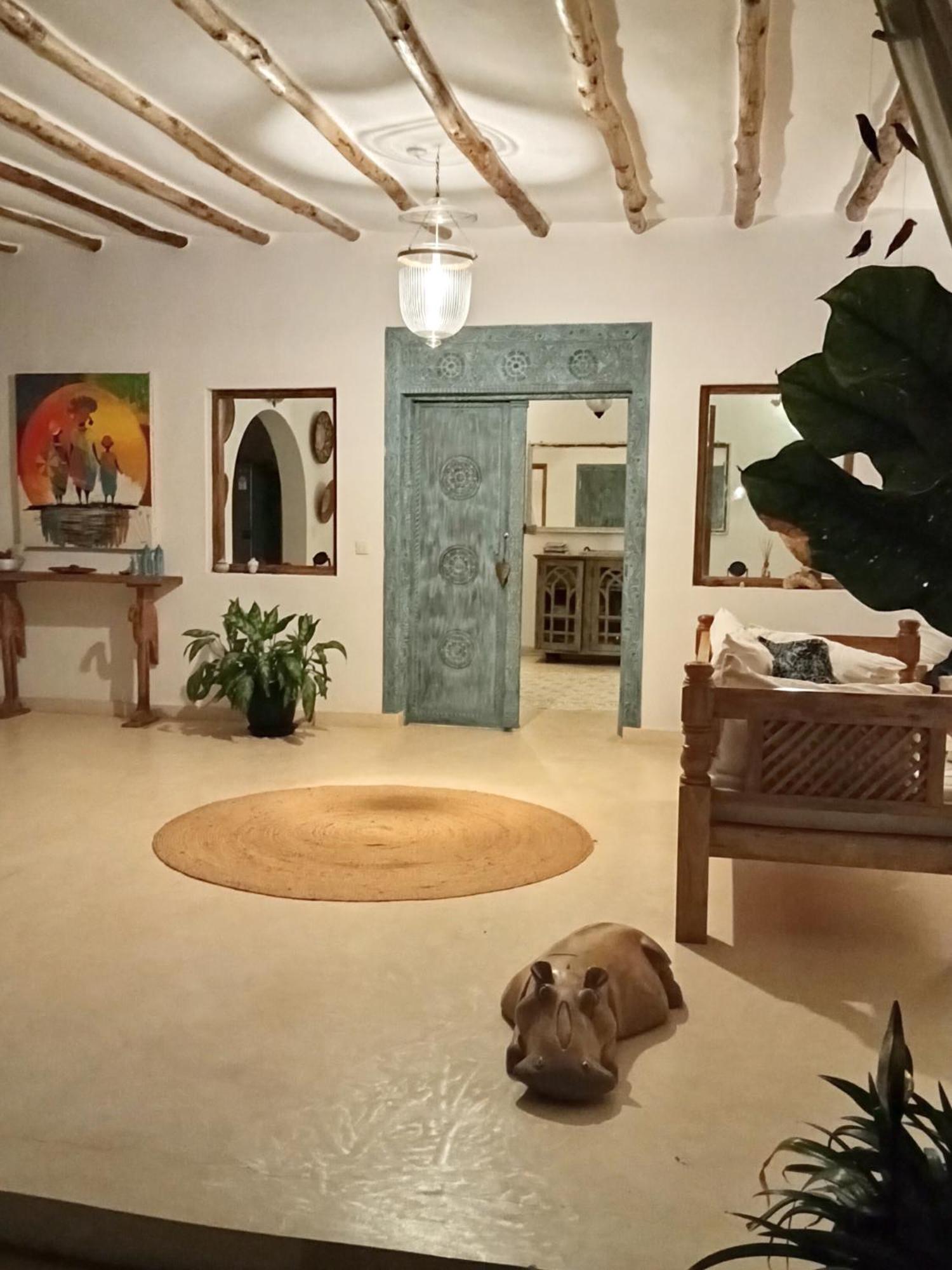 Bed and Breakfast Shira House Watamu Esterno foto