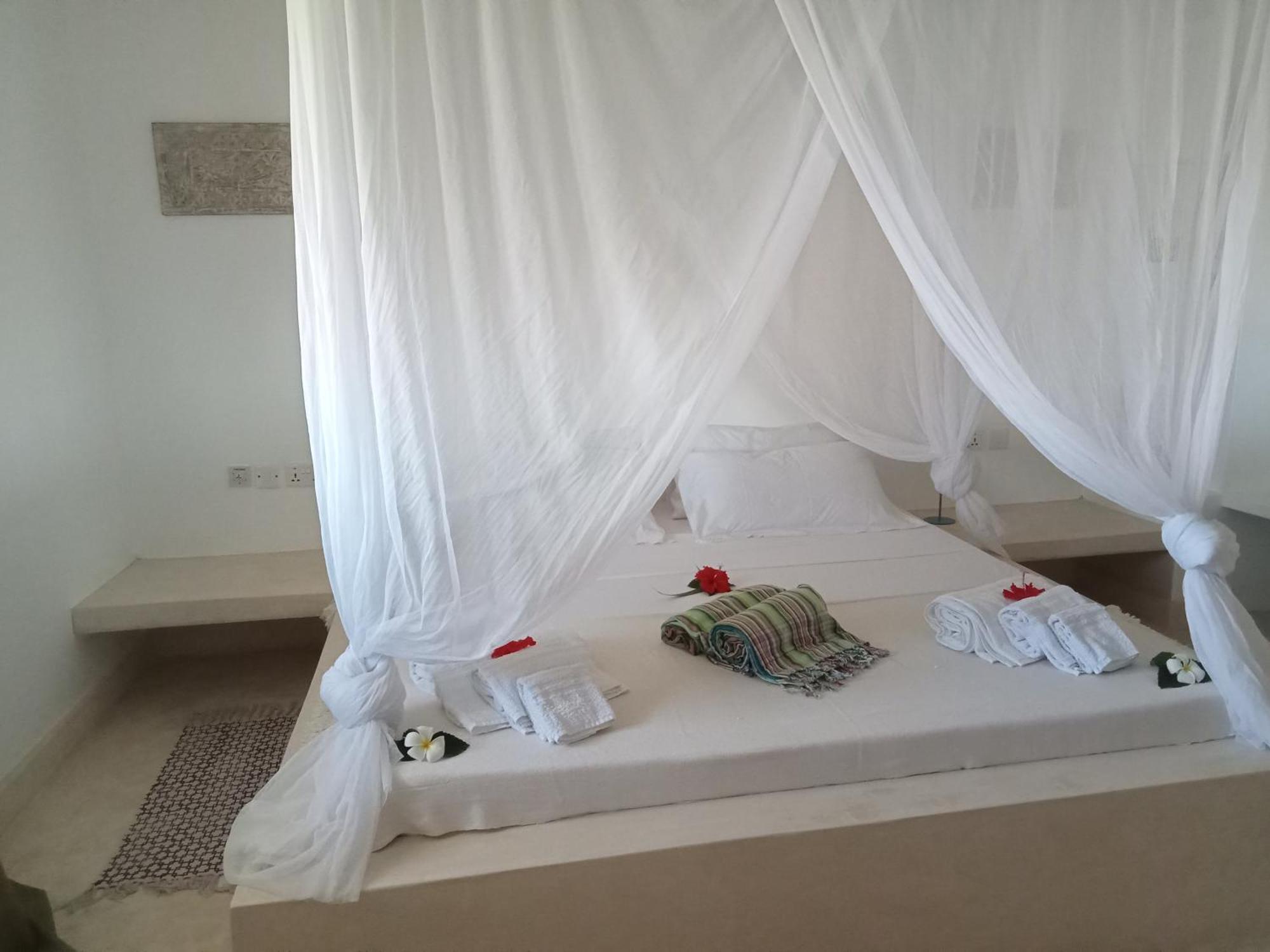 Bed and Breakfast Shira House Watamu Esterno foto