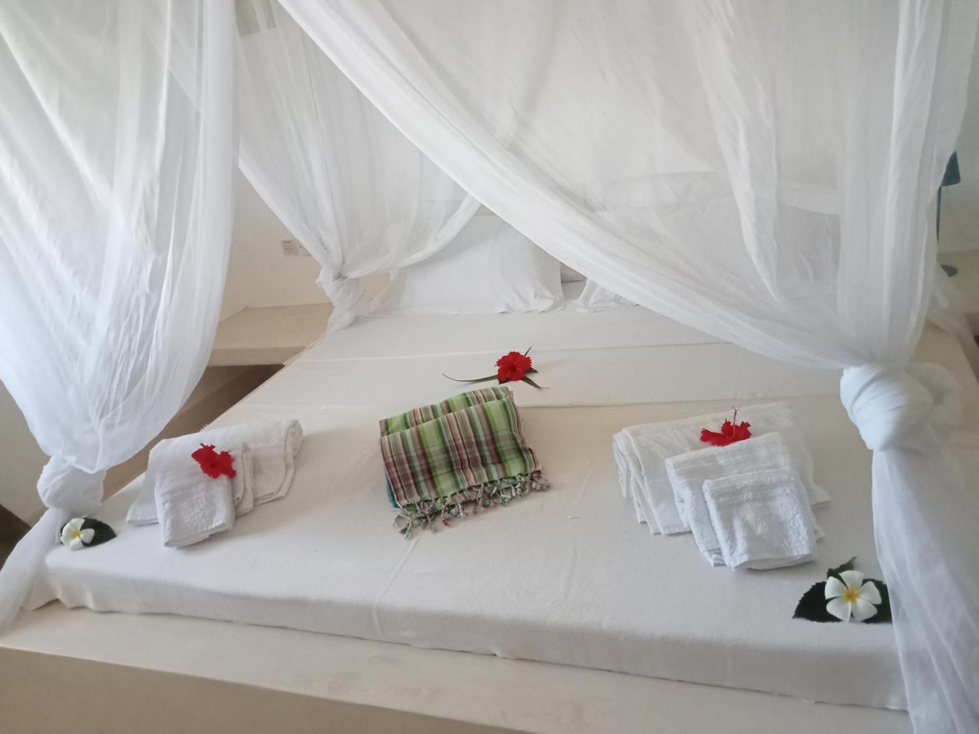 Bed and Breakfast Shira House Watamu Esterno foto