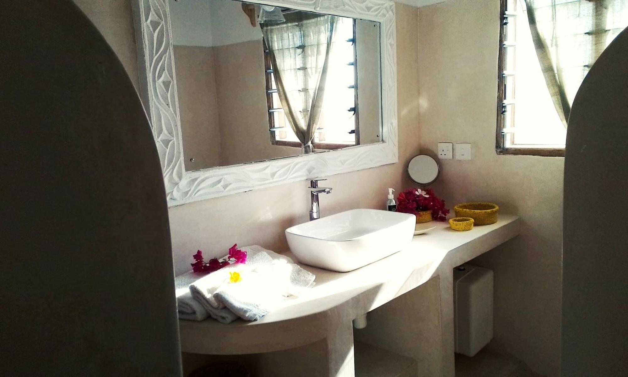 Bed and Breakfast Shira House Watamu Esterno foto