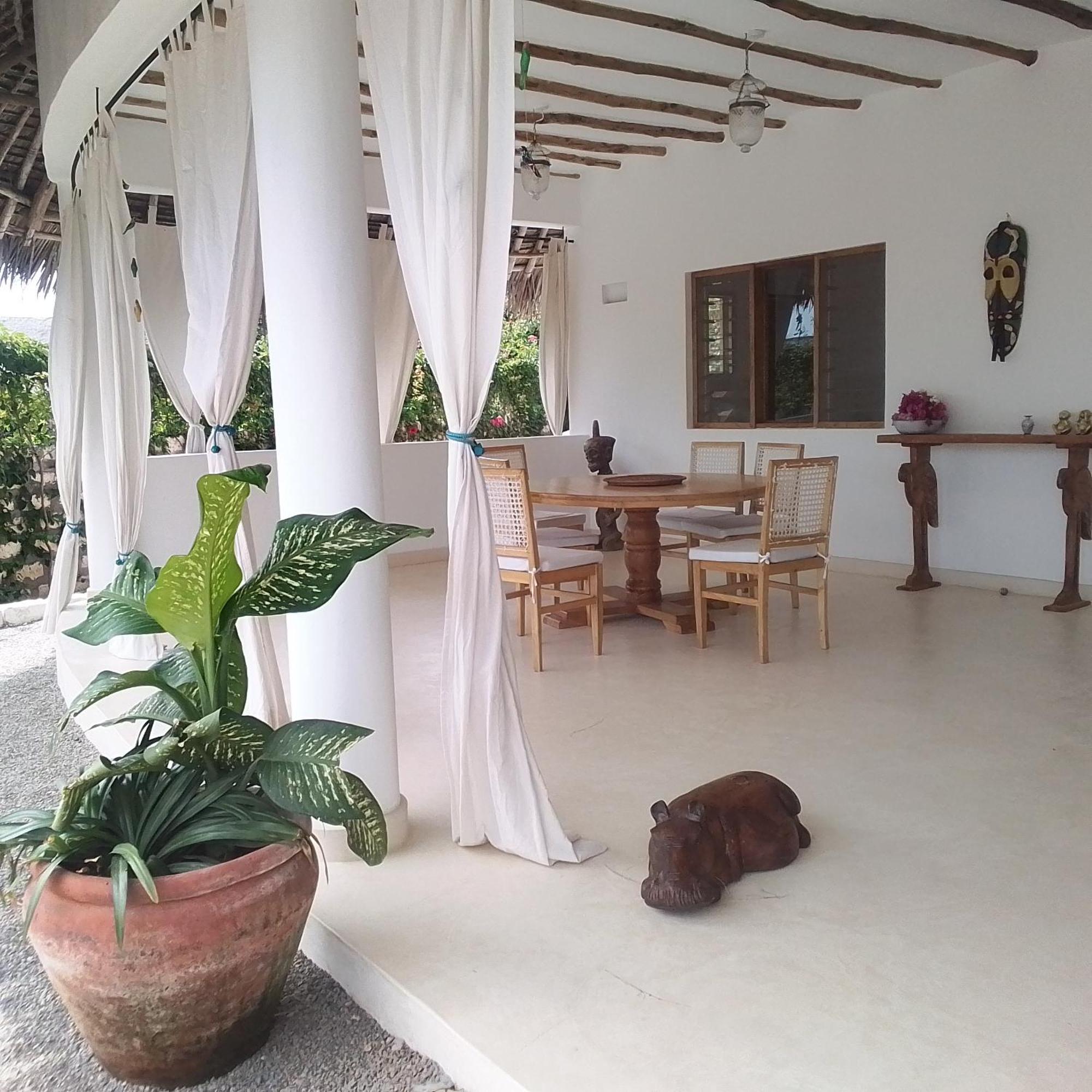 Bed and Breakfast Shira House Watamu Esterno foto