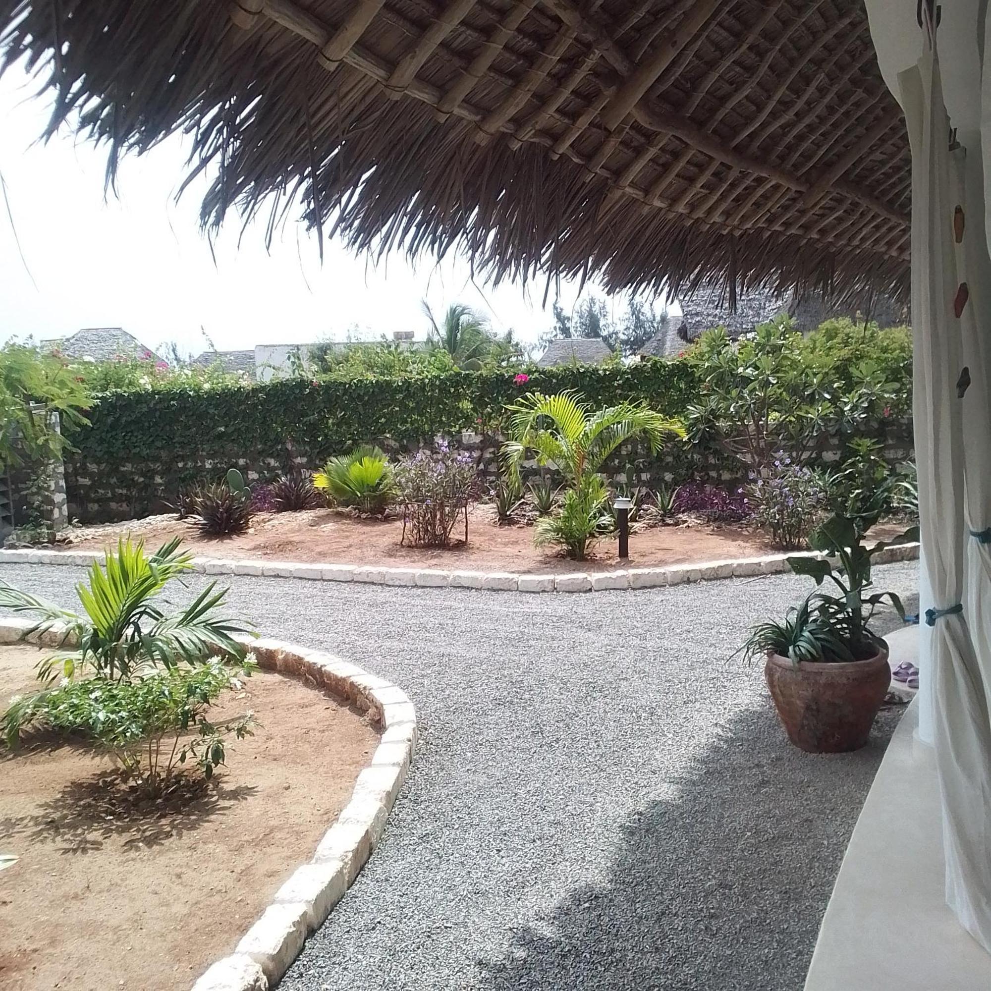 Bed and Breakfast Shira House Watamu Esterno foto